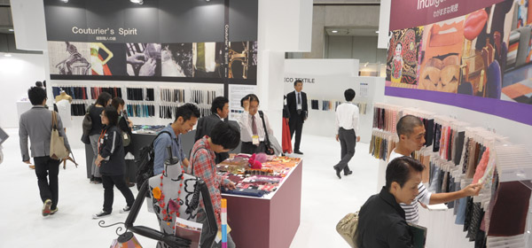 photo_JFW-JC 2011 A/W