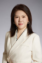 銭 玉 氏