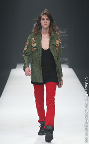 photo_GUT'S DYNAMITE CABARETS