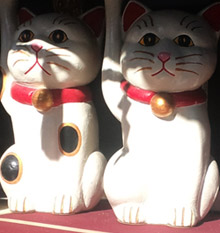 photo_jc(ジェシー)のちょっとイッ服 縁結びで話題!浅草今戸神社の招き猫