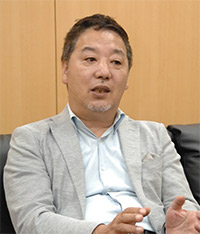 photo_JFWテキスタイル事業運営委員長　貝原 良治