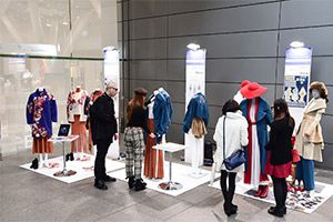 photo_10th FORM PRESENTATION －産学コラボレーション－テーマ「進化するデニム」“旅するデニム” 01