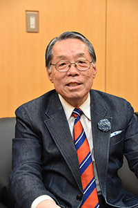 photo_JFWテキスタイル事業運営委員長　貝原 良治
