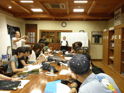 photo_カイハラ本社にて作品製作に向けてガイダンス